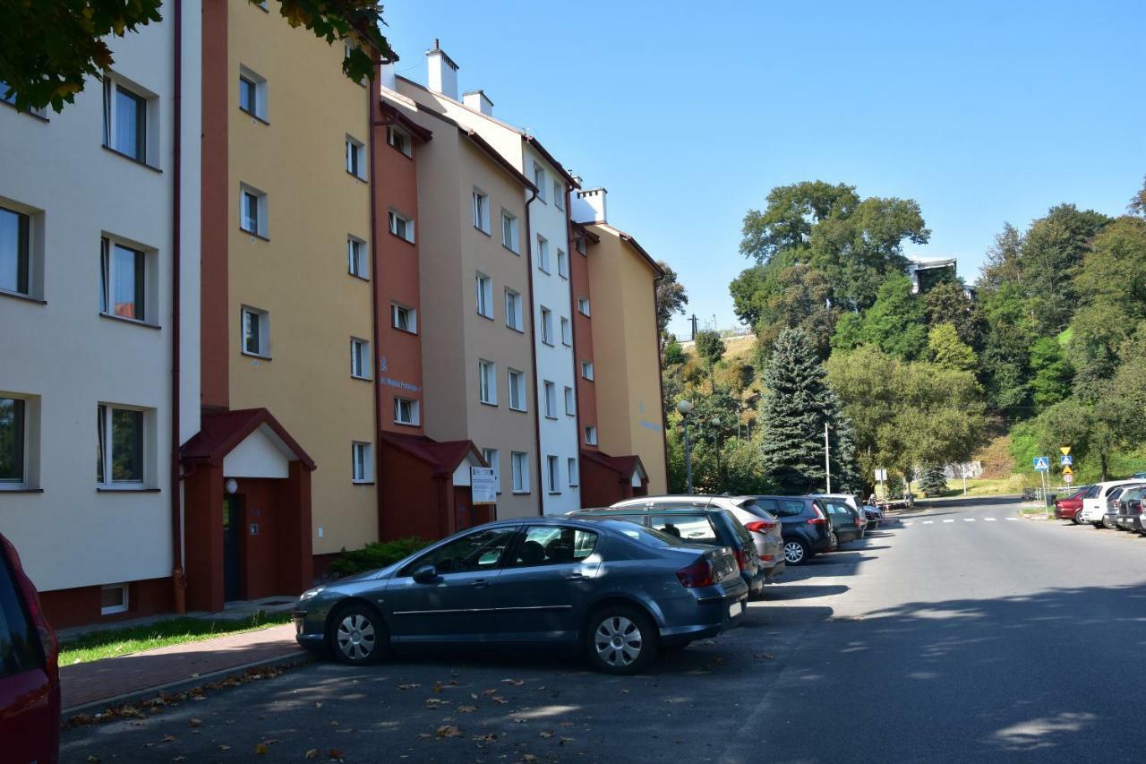 Apartament Na Bloniach Apartment Sanok Exterior photo