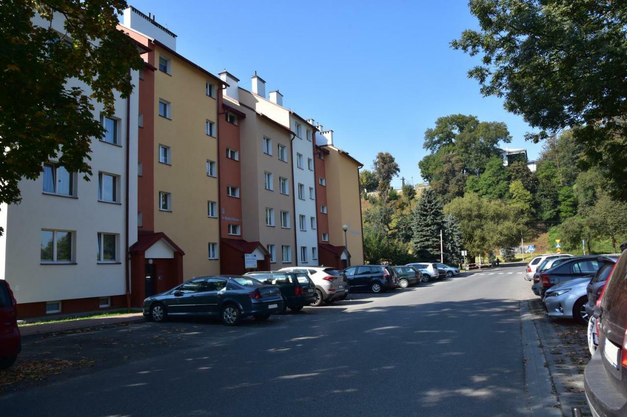 Apartament Na Bloniach Apartment Sanok Exterior photo